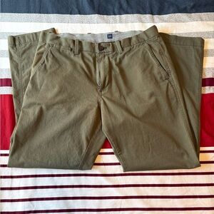 GAP Men's Olive Chinos